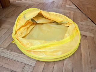 Porta giochi pieghevole giallo