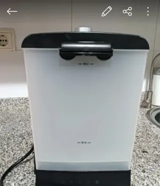 Cafetera de brazo negra