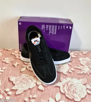 Scarpe Nike Donna Basse Nere Tg.39 Nuove