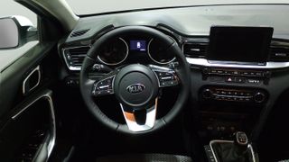 Kia Ceed 1.4 CVVT Tech 74 kW (100 CV)