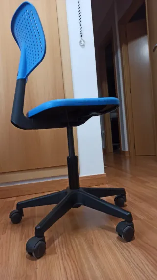 Silla de escritorio infantil azul