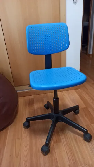 Silla de escritorio infantil azul