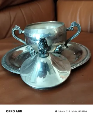 Zuccheriera in peltro con piatto