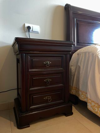 Dormitorio Matrimonio Madera: Cama y Mesitas