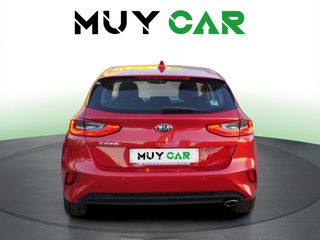 Kia Ceed 1.6 MHEV iMT Tech 100 kW (136 CV)
