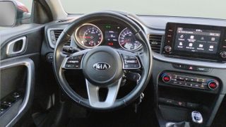 Kia Ceed 1.6 MHEV iMT Tech 100 kW (136 CV)