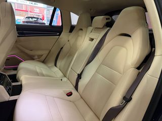 Porsche Panamera 4 EHybrid Platinum Edition Sport