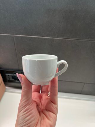 6 Tazzine da Caffè in Porcellana Bianca “Nuove”