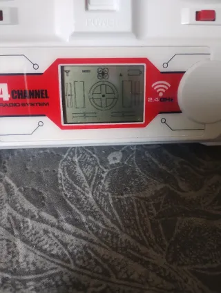 Dron Syma X8HC Dorado con Accidente