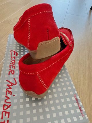 Zapatos mocasin serraje rojo