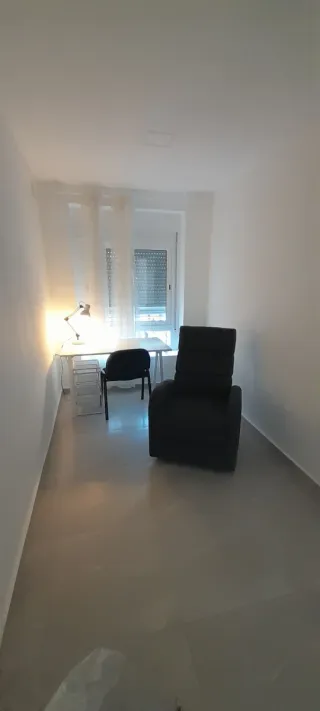 Casa de tres plantas, 100mts.