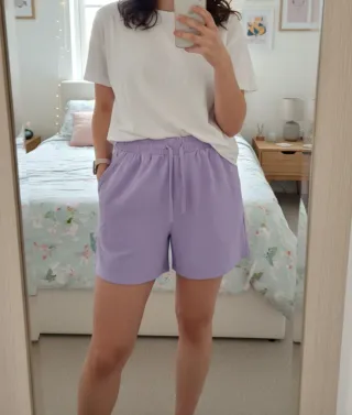 Short Fluido Lavanda / Lila con Cintura Elástica