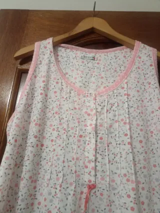 Pijama de mujer blanco y rosa