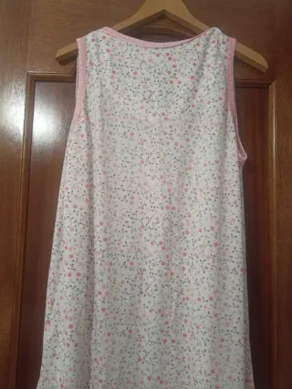 Pijama de mujer blanco y rosa