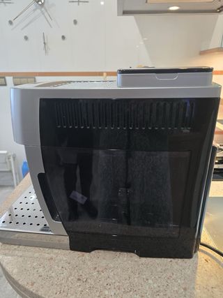 Cafetera DeLonghi Magnifica S ECAM250.23.SB