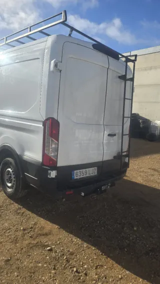 Ford Transit 2021