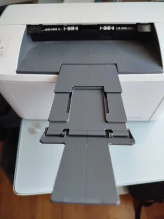 Impresora HP Láser Pro M15w Blanca