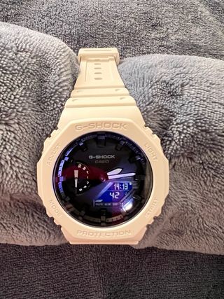 G-Shock GA-2100-7A Blanco еn excelente estado