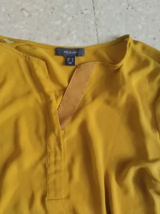 Camisa amarilla manga larga