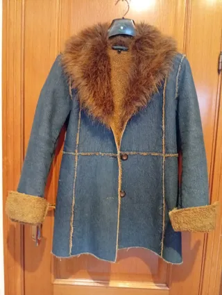 Abrigo borreguito azul y marrón