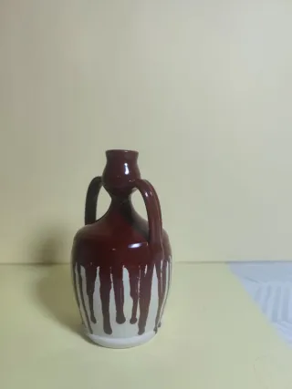 Brocca in ceramica pugliese vintage 16 cm