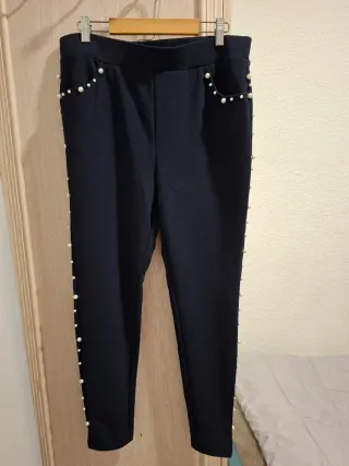 Pantalón Azul Marino con Perlas Laterales