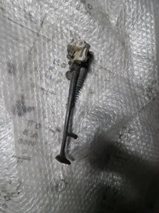 Pata lateral Yamaha R6 2000