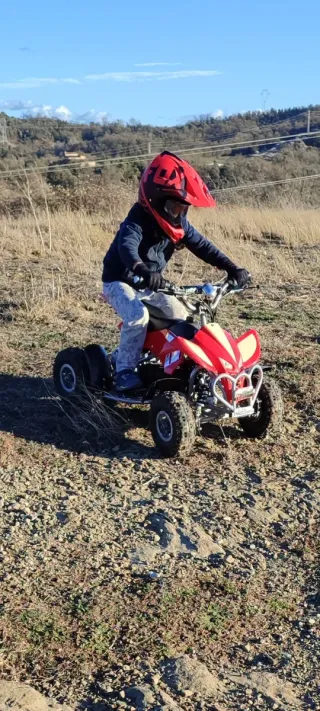 Quad infantil a batería