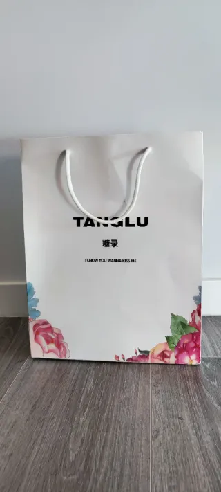 Vestido invitada corte asimétrico sin estrenar.