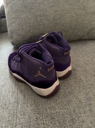 Zapatillas Jordan 11 Moradas