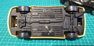 Set 2 modellini auto Viper e Alfa Romeo 156