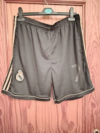 Pantalón corto deportivo Real Madrid negro
