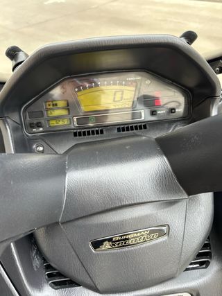 Suzuki Burgman 650 Executive Maxi-scooter