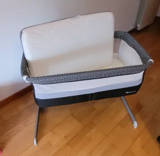 Berço Next to Me Bebe Confort calidoo com colchão