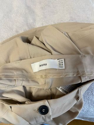 Pantalones beige