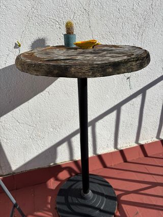Mesa alta madera y metal para restaurar