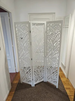 Biombo decorativo de madera blanco