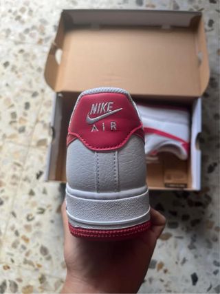 Precio negociable Nike Air Force 1 Caja Gris