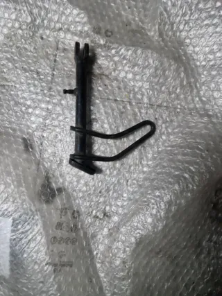 Pata lateral Kymco Superdink