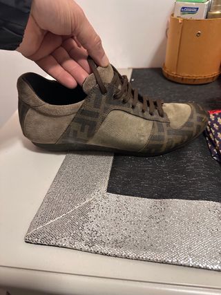 Scarpe Fendi con banda monogram