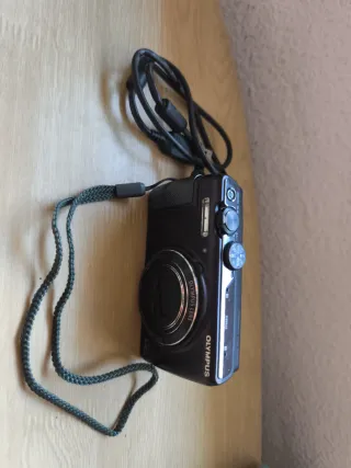 Cámara Olympus Full HD Negra