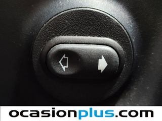 Jaguar XE 2.0 Diesel Pure RWD Auto 132 kW (180 CV)