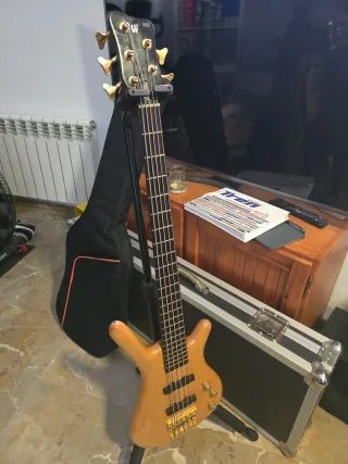 Bajo Warwick Corvette Proline 5 EMG