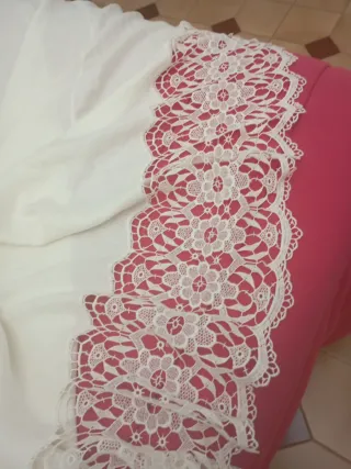 Colcha lino bordada encaje artesanal cama 1,80