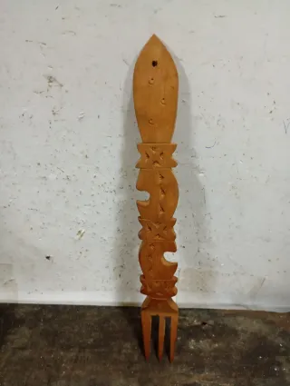 LIQUIDACIÓN 2026 Tenedor madera étnico tallado