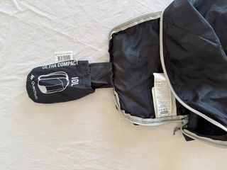 Mochila Quechua pequeña negra