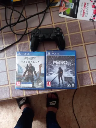 Ps4 500gb Negra con Mando