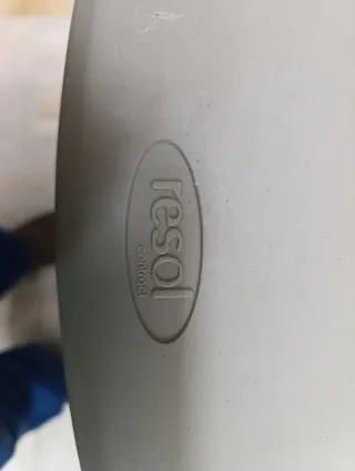 Mesa redonda plegable gris