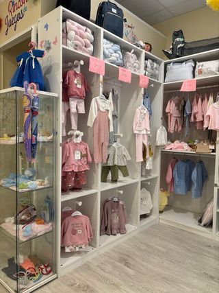 SE TRASPASA TIENDA DE BEBÉS EN CÁDIZ