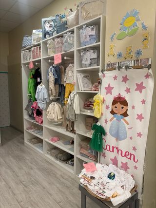 SE TRASPASA TIENDA DE BEBÉS EN CÁDIZ